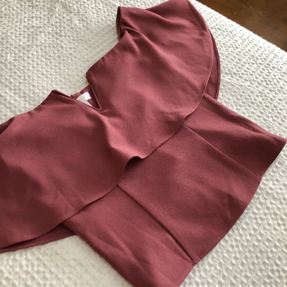 V Neckline Off the Shoulder Top - Picture 2 of 7